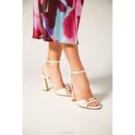 beeldhouwer vrouwen Menbur 0RLN2506 wit sandalen - Image 2